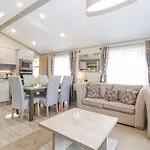 Tawny Owl * ويندرمير